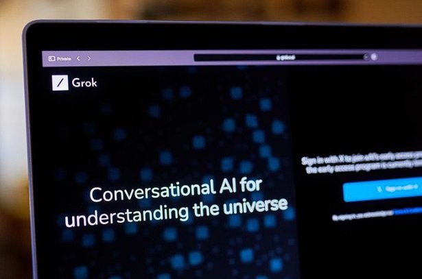 إتاحة تطبيق Grok Chatbot لمستخدمي النسخة المميزة X- OIMEDIA News - بوابة الذكاء الاصطناعي