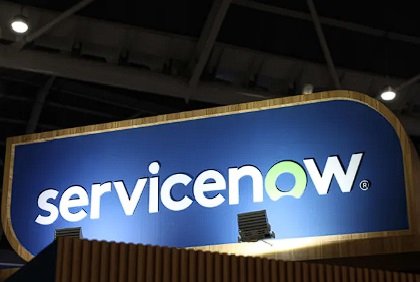 ServiceNow تستفيد من بيانات منصتها في حلول الذكاء الاصطناعي التوليدي- OIMEDIA News - بوابة الذكاء الاصطناعي